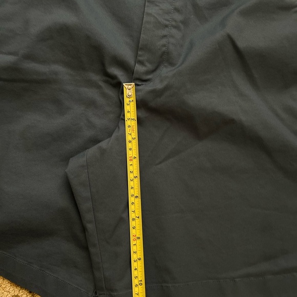 NWOT Mens Aiden Dress Short by Banana Republic waist 36 X 19” L Polyester blend - Picture 15 of 16